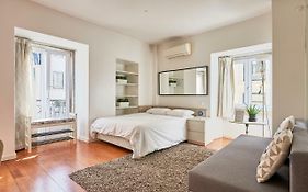 Salgadeiras Suites - Bairro Alto